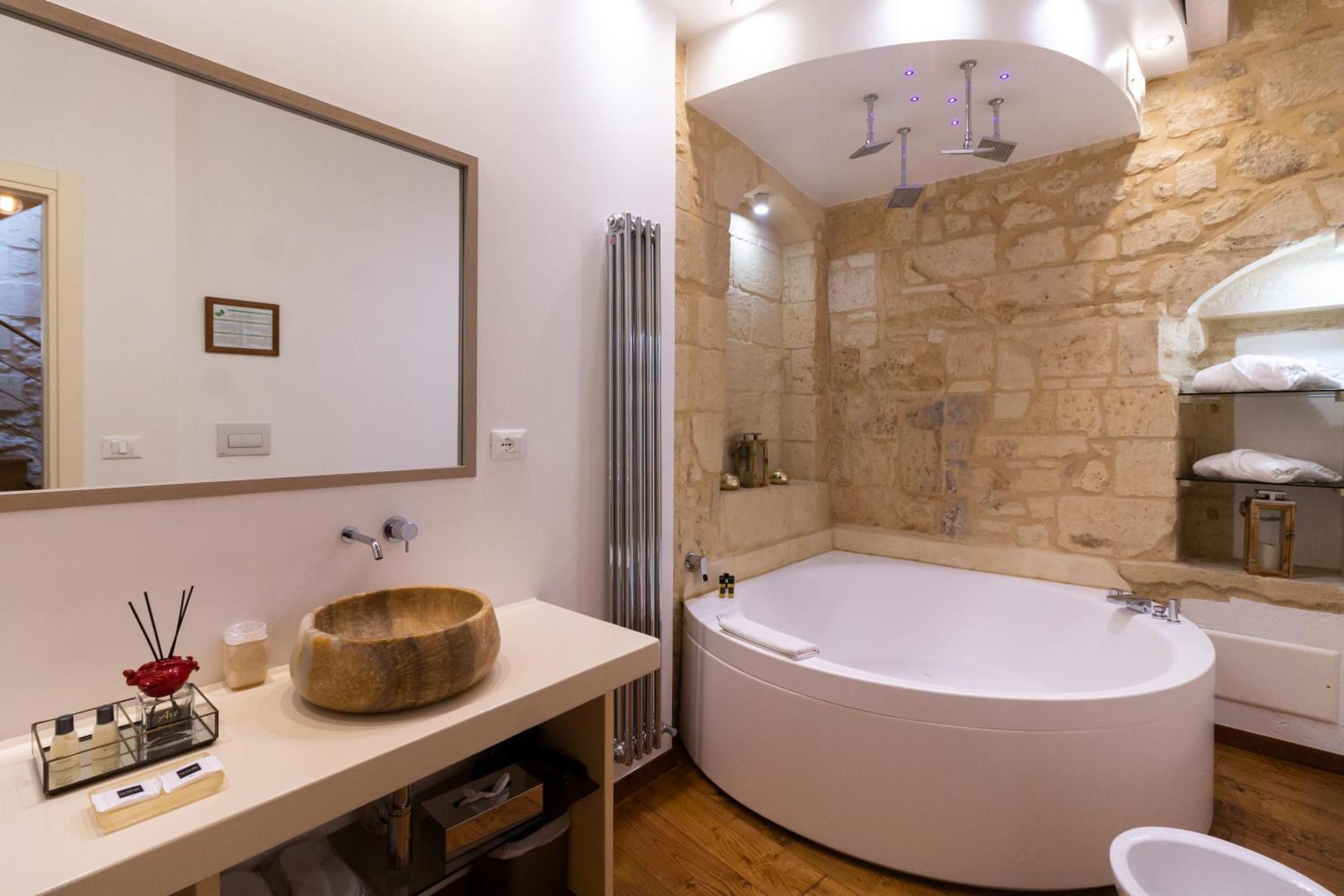 Le Nicchie Luxury Rooms Lecce Dış mekan fotoğraf