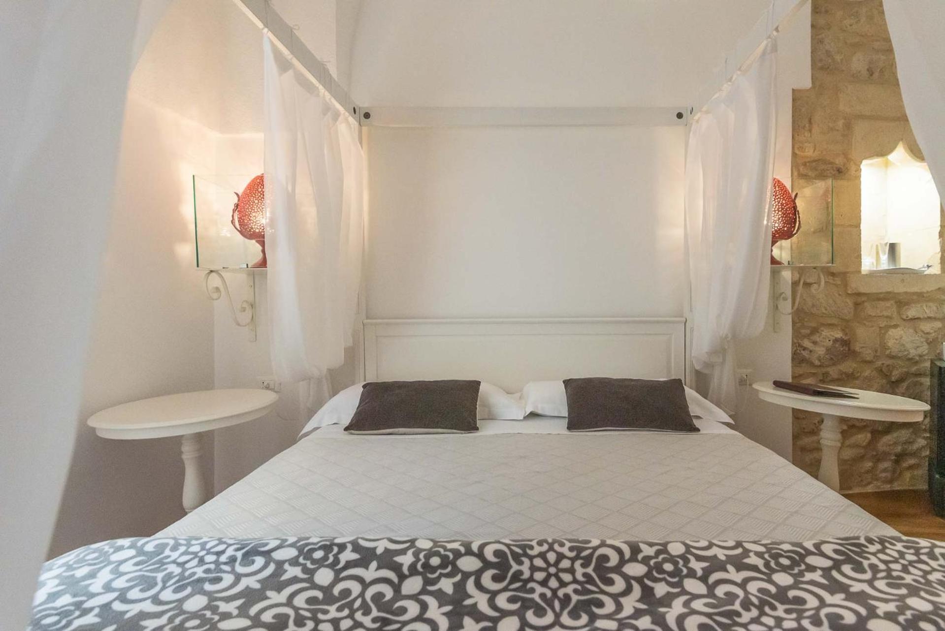 Le Nicchie Luxury Rooms Lecce Dış mekan fotoğraf