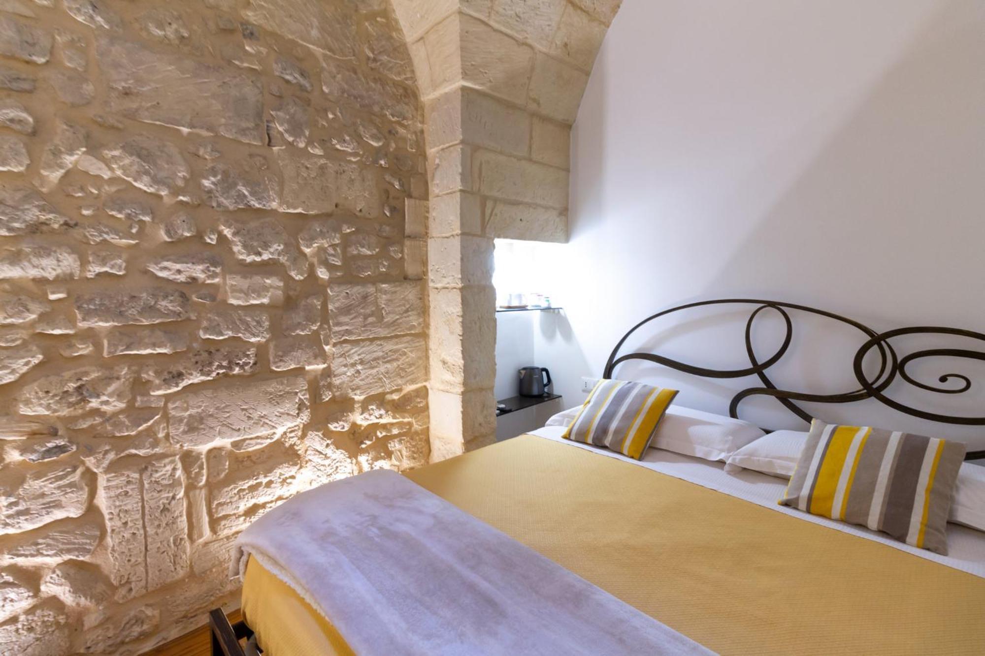 Le Nicchie Luxury Rooms Lecce Oda fotoğraf
